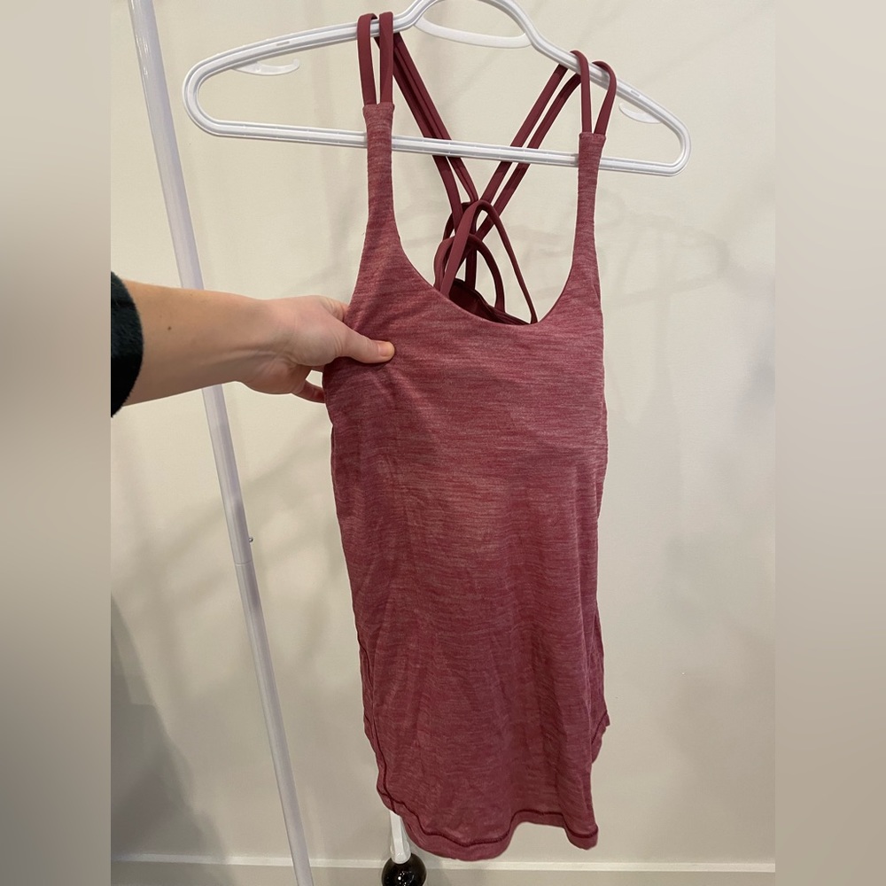 Lululemon sports top